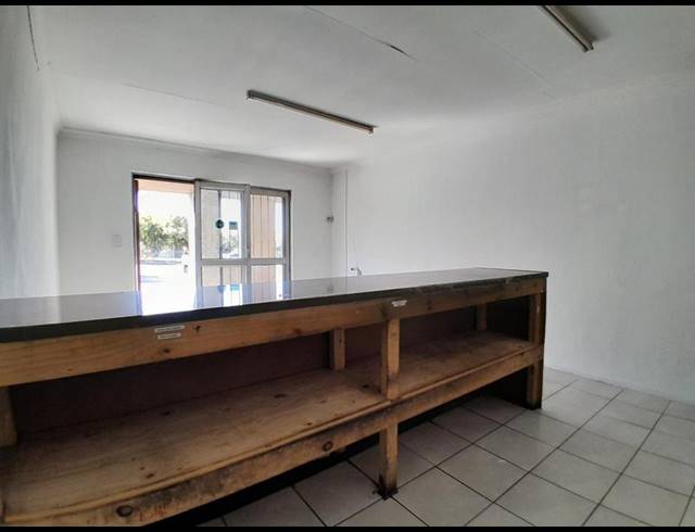 RETAIL PROPERTY TO RENT IN HEUWELOORD